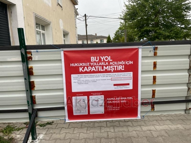 Akyazı’da Arsa Sahipleri Kamulaştırma Talebiyle Yolu Kapattı