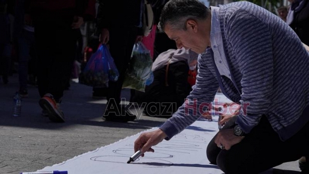 Vicdanın sesi Çark Caddesi nden yükseldi Gazze yalnız değil