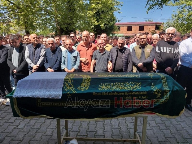20 yaşındaki Emirhan Gözalan toprağa verildi