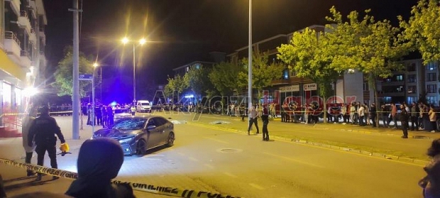 Caddede yürüyüşe çıkan gelin ve görümce kazada öldü
