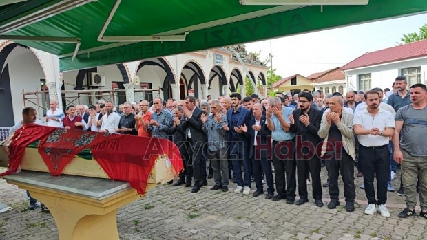 Bahar Yeşilyurt 45 Yaşında  Ebediyete Uğurlandı