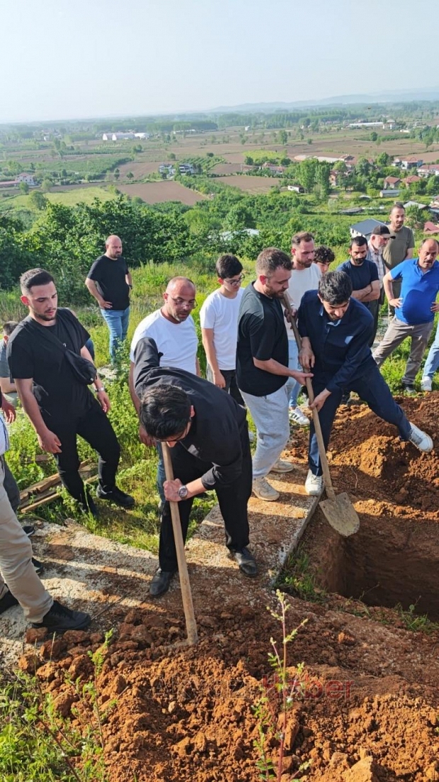 Bahar Yeşilyurt 45 Yaşında  Ebediyete Uğurlandı