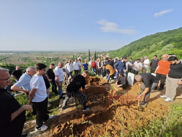 Bahar Yeşilyurt 45 Yaşında  Ebediyete Uğurlandı