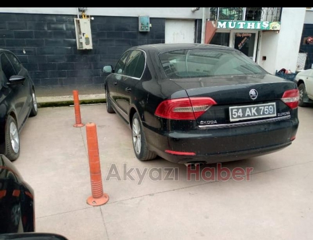 Başkan makam aracını satıp belediyeye iş makinesi alıyor