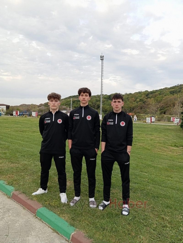 Akyazı Anadolu İmam Hatip Lisesi Spor Sınıfı öğrencileri gururlandırdı