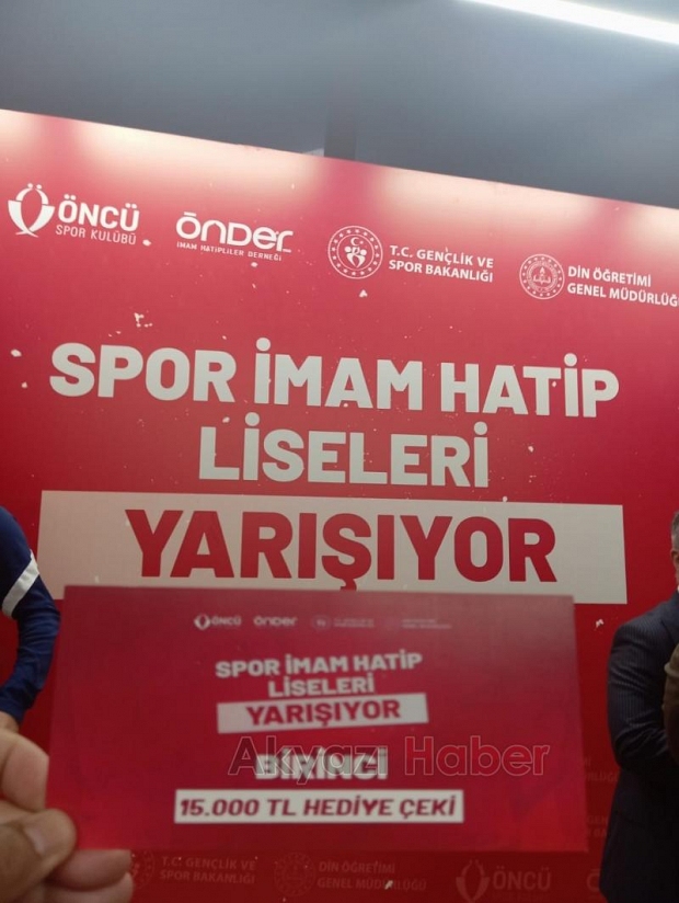 Akyazı Anadolu İmam Hatip Lisesi Spor Sınıfı öğrencileri gururlandırdı