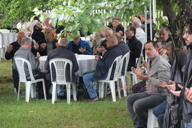 Akyazı Belediye Başkan Yardımcısı'nın Acı Kaybı Sonrası Mevlit Düzenlendi