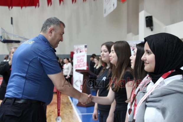 Akyazı'da 19 Mayıs coşkusu