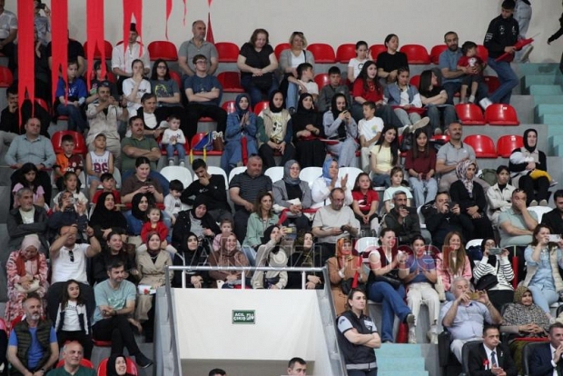 Akyazı'da 19 Mayıs coşkusu