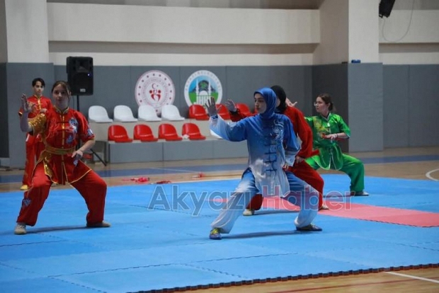 Akyazı'da 19 Mayıs coşkusu