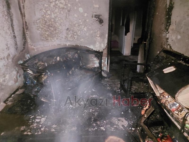 Aile yangına uykuda yakalandı