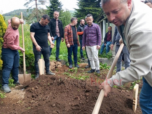 Akyazı’nın Emektar Taksicisi Ali Lermi Defnedildi