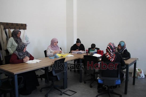 Akyazı Gençlik Merkezi Basın Mensuplarını Kahvaltıda Ağırladı