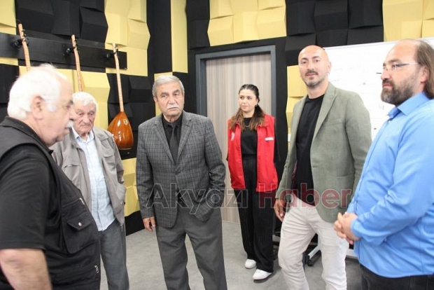 Akyazı Gençlik Merkezi Basın Mensuplarını Kahvaltıda Ağırladı