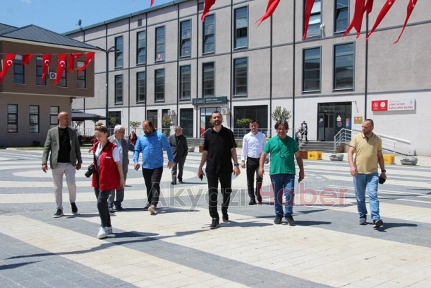 Akyazı Gençlik Merkezi Basın Mensuplarını Kahvaltıda Ağırladı