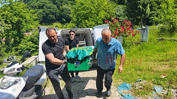 Feriha Şahinoğlu Toprağa Verildi.