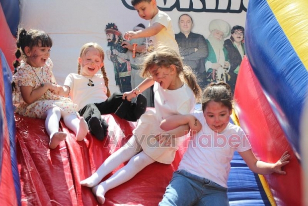 Minik Yürekler Mezuniyet Coşkusuyla Buluştu!