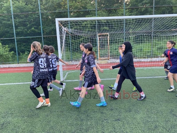 Askuzulukspor'dan kız futbol takımı kuruyor