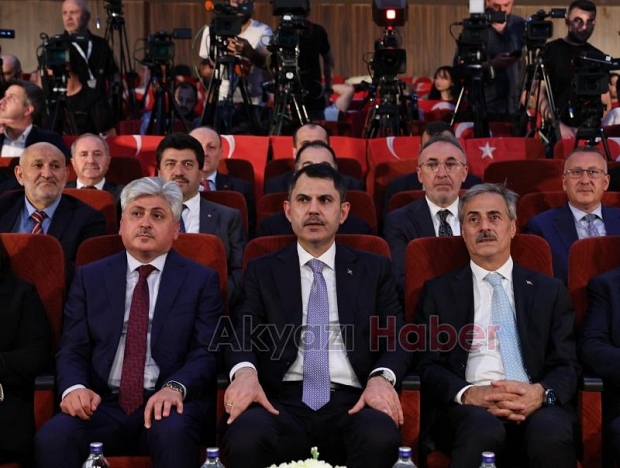 Bakan Kurum'dan Sakarya'da önemli mesajlar