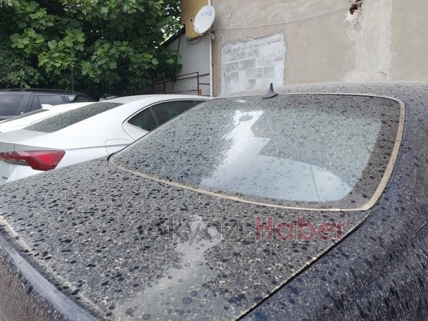 Meteoroloji Uyarmıştı: Akyazı'da Toz Taşınımı Çamur Yağmuruna Neden Oldu