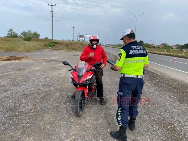 Akyazı'da jandarmadan abart egzoz denetimi