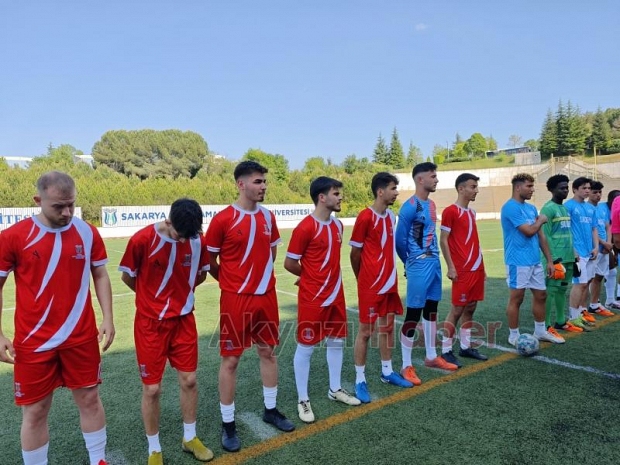 SUBÜ Akyazı Sağlık Futbol Takımı İlk Katıldığı Turnuvada Kupa ile Döndü!