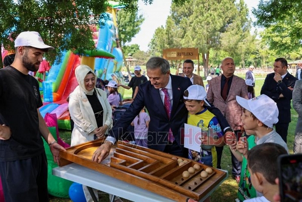 Sakarya'da çocuklar oyuncak festivalinde buluştu