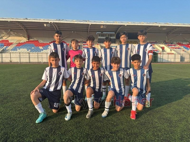 Akyazı 54 SK U-13 Takımı Namağlup Şampiyon! 