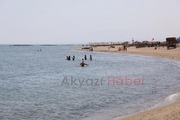 Sakarya sahillerinde bayramda 12 kişi boğulmaktan kurtarıldı