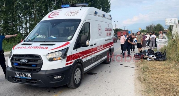 Kamyonet Motosiklete Çarptı Genç Sürücü Yaralandı