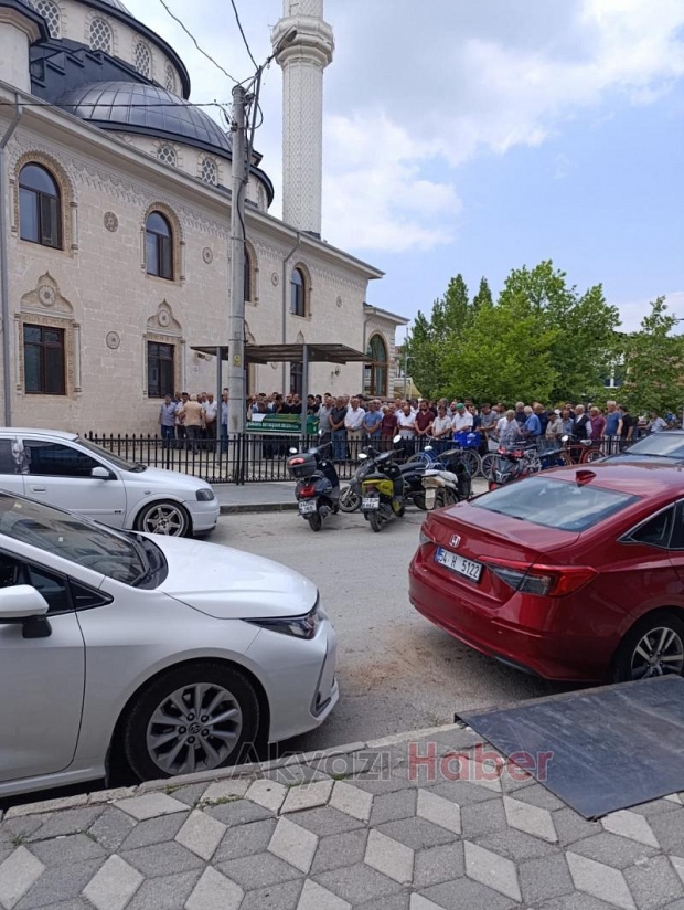 Cavit Çelik Dualarla Ebediyete Uğurlandı.