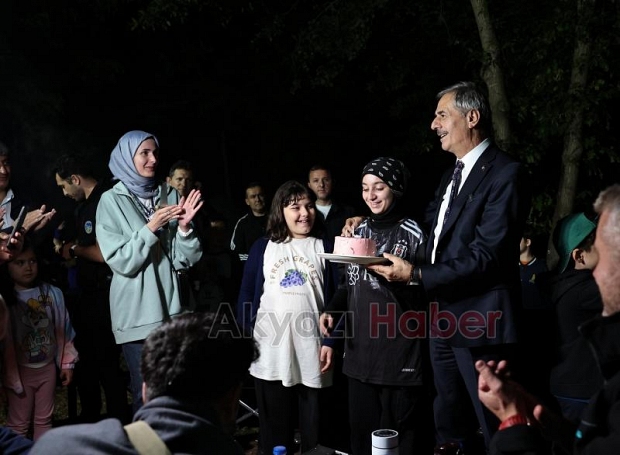 Kamp ateşini Başkan Yusuf Alemdar yaktı