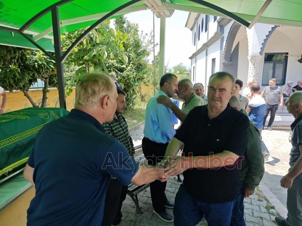 Kalbine Yenilmişti, Toprağa Verildi.