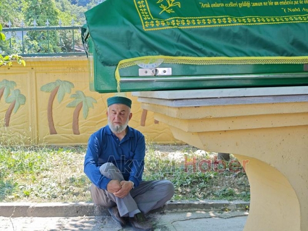 Kalbine Yenilmişti, Toprağa Verildi.