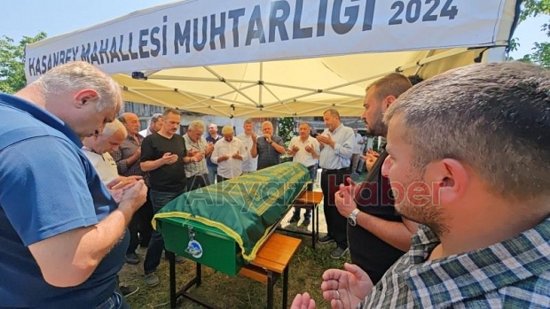 Kalbine Yenilmişti, Toprağa Verildi.