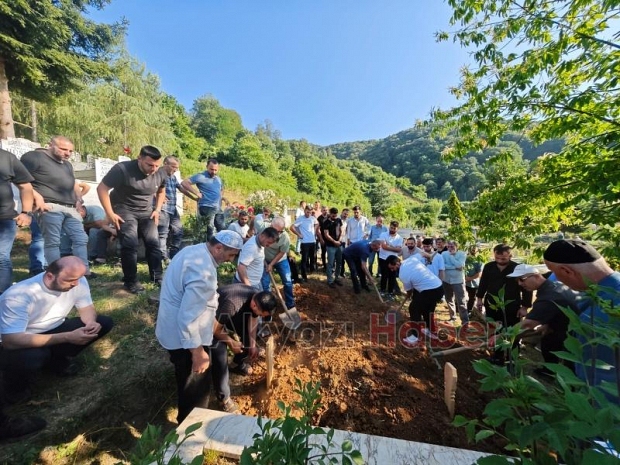 Otobüsçü Turgut Baştan a veda 