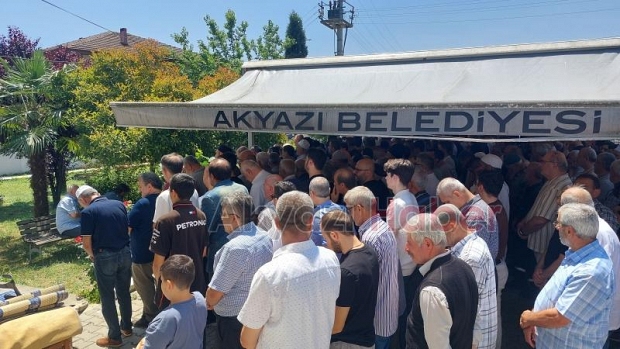 Kaza kurbanı adam toprağa verildi