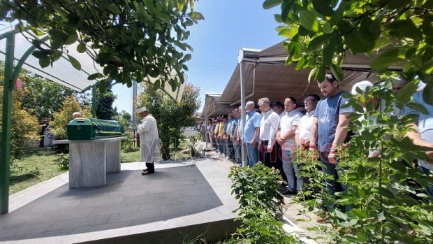 Kaza kurbanı adam toprağa verildi