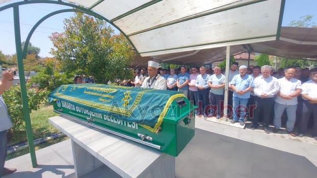Kaza kurbanı adam toprağa verildi