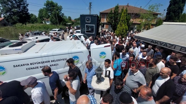 Kaza kurbanı adam toprağa verildi