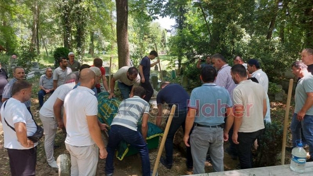Kaza kurbanı adam toprağa verildi
