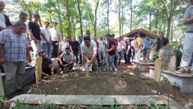 Kaza kurbanı adam toprağa verildi