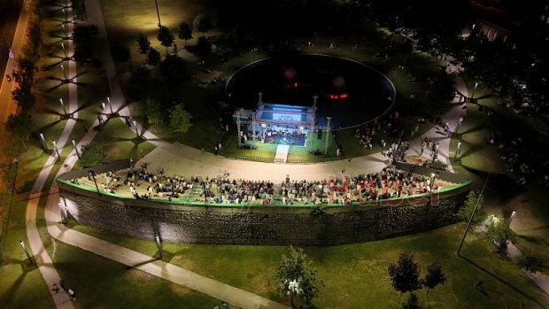 Büyükşehir’in yaz konserleri Elif Kayacan konseriyle devam etti