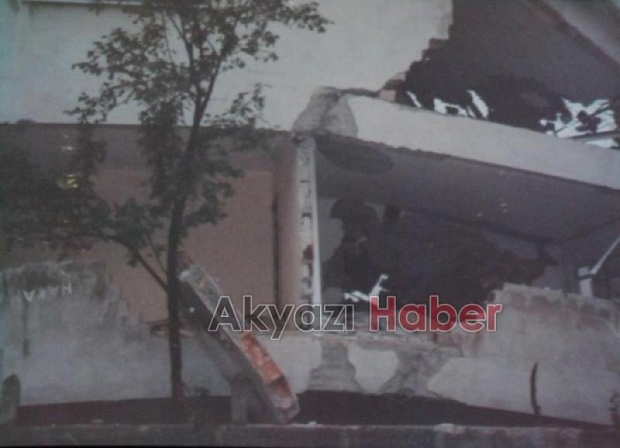17 Ağustos 1999 Depremi Akyazı Fotoğrafları