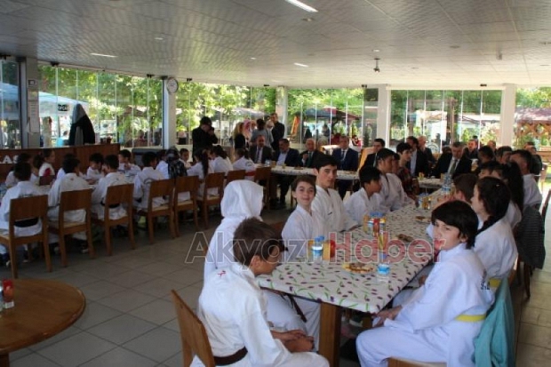 19 Mayıs Törenle Kutlandı