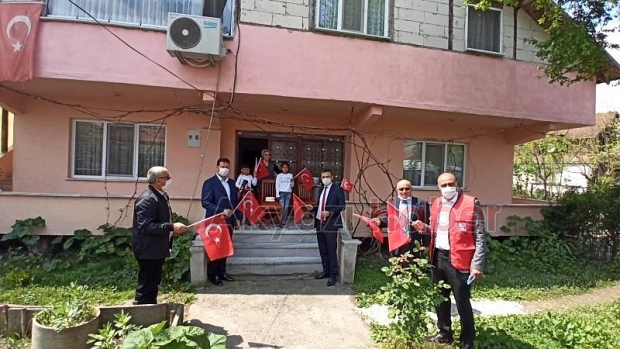 23 Nisanda doğan Çocuklara Sürpriz Doğum Günü 
