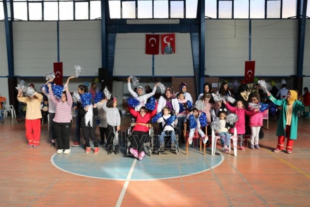 3 ARALIK DÜNYA ENGELLİLER GÜNÜ KUTLANDI