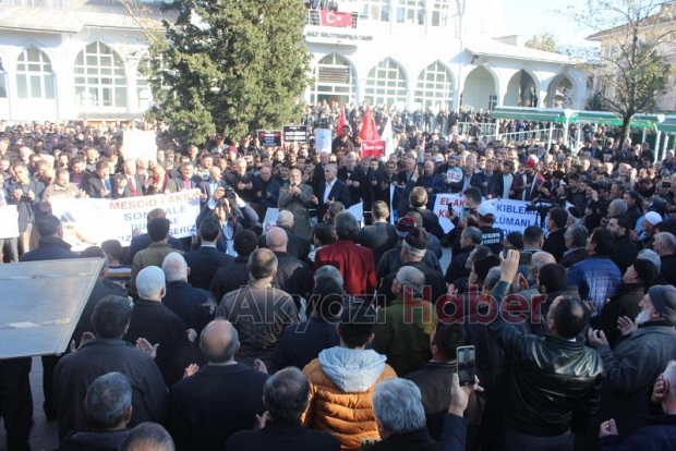 ABD’NİN KUDÜS KARARI AKYAZI’DA PROTESTO EDİLDİ