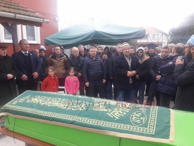 Abdurrahman amca dualarla defnedildi