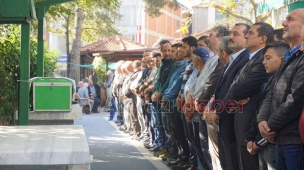 Abuloğlu Dualarla Defnedildi